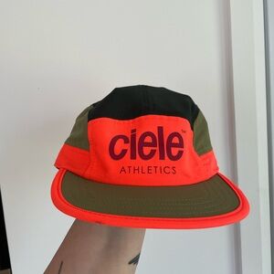 Ciele Hat